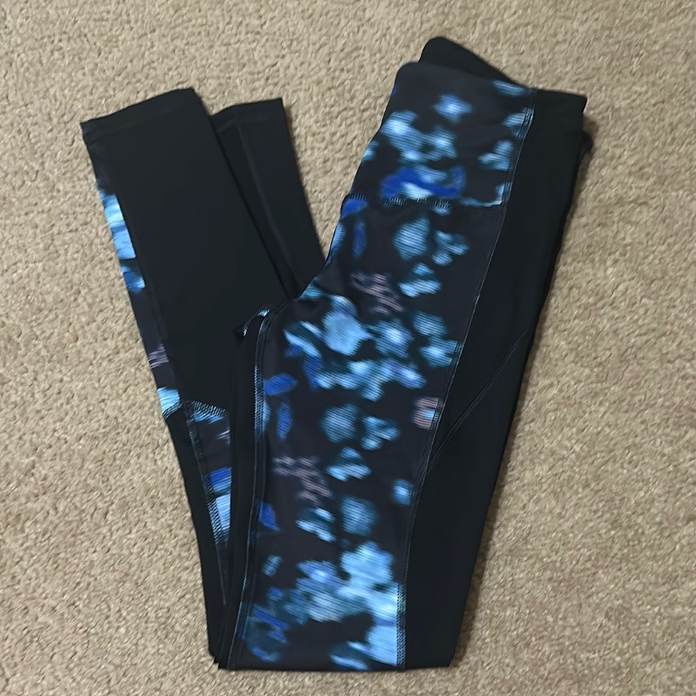 Women’s Champion Black and Blue Patterned Leggings - Size S